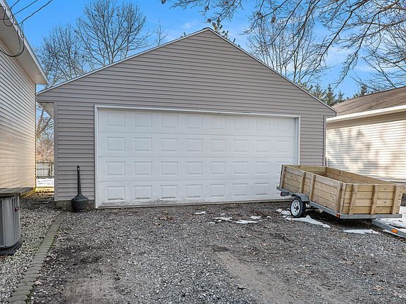 2nd image of 8651 Huron Dr