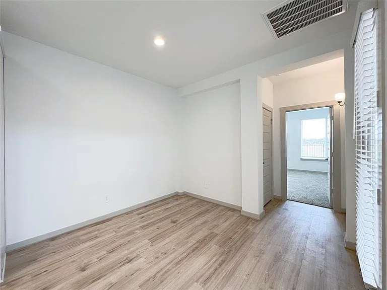 29207 Red Rocks Park Dr — Photo 10