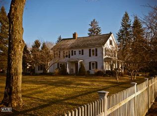 1174 Daniels Farm Rd, Trumbull, CT 06611