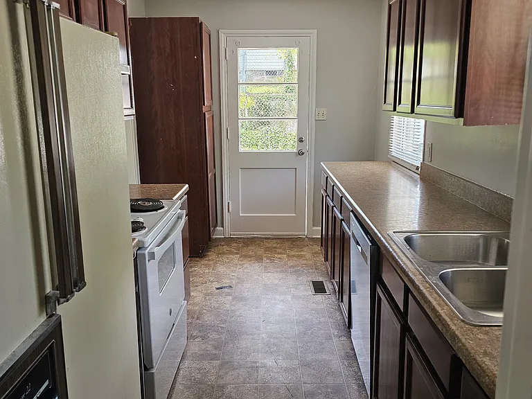 151 Athens Rd — Photo 6