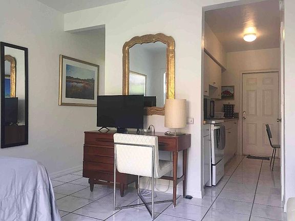 5th image of 685 NW 45th St APT 1