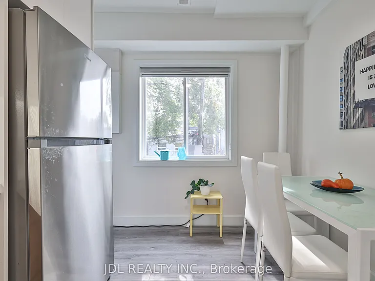 5 Sorauren Ave #7 — Photo 20