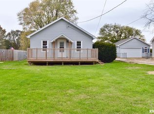210 Claremont Ave, East Peoria, IL