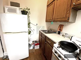 Rented by ZealEstate Group Inc