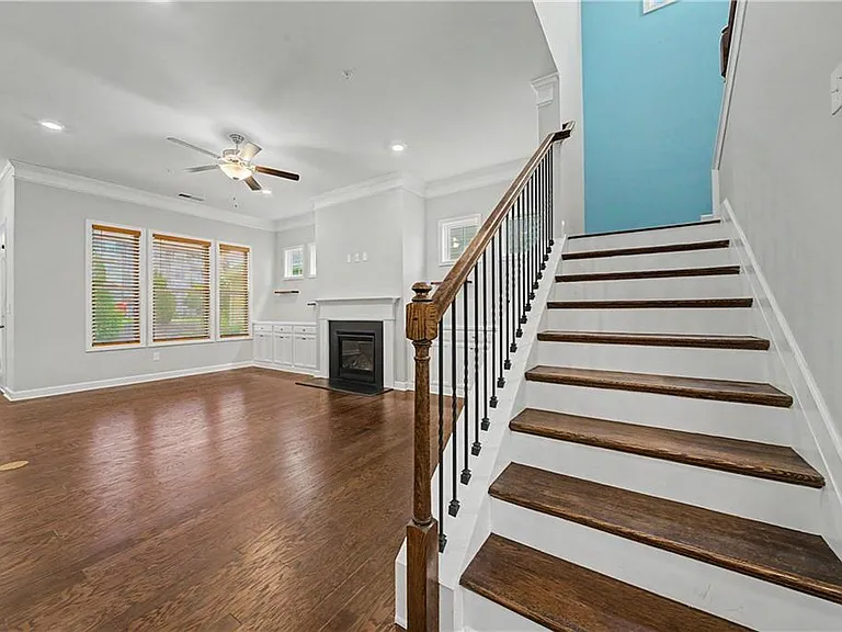 165 Mansfield Dr — Photo 23