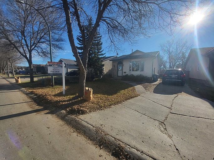 60 Harlesden Dr, Winnipeg, MB R2N 3V1 Zillow