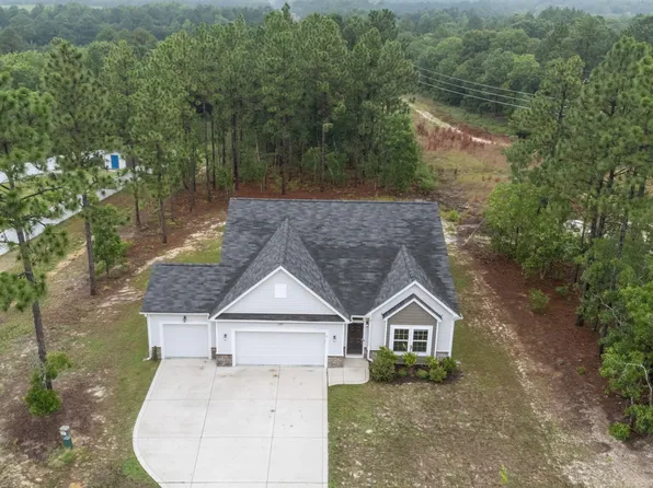 1340 Whitney Drive, Aberdeen, NC 28315