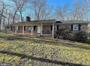 2414 Grade Rd, Falling Waters, WV 25419