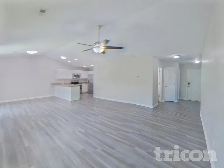 113 Mariner Ct — Photo 3