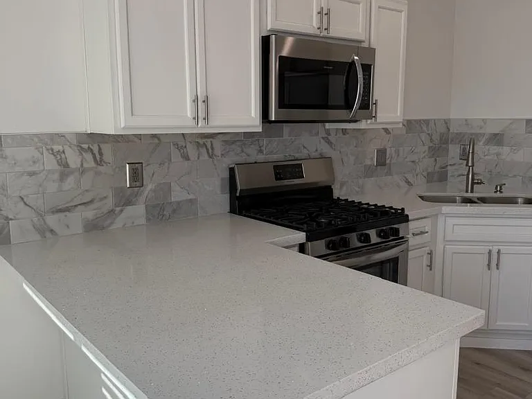 2301 N 27th St #3 — Photo 3