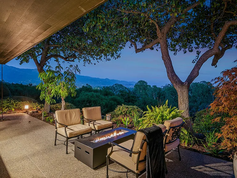 Laguna Blanca Dr — Photo 28