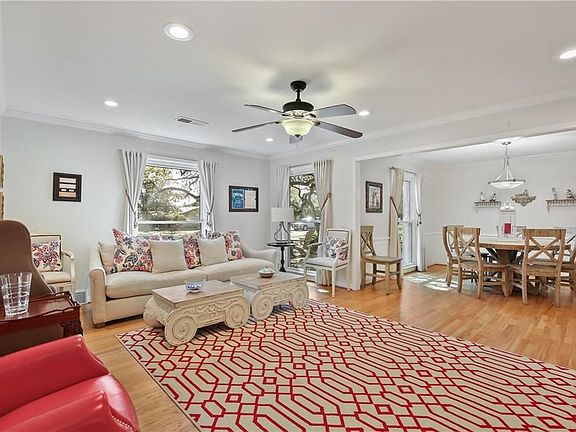 4th image of 7131 Lavendale Ave