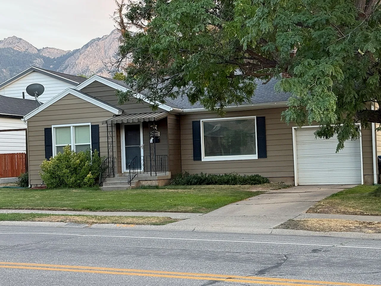 2998 E Louise Ave — Photo 3