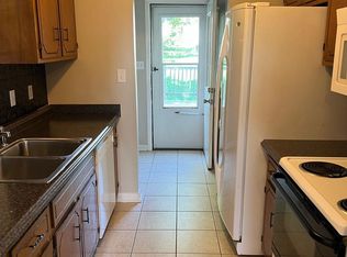 219 Golden Pond Ave, Oak Grove, KY 42262