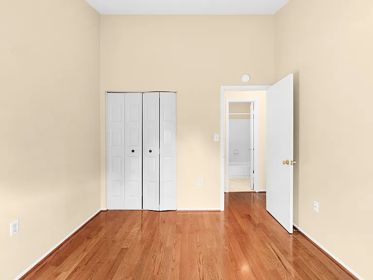 225 Lazy Hollow Dr — Photo 14
