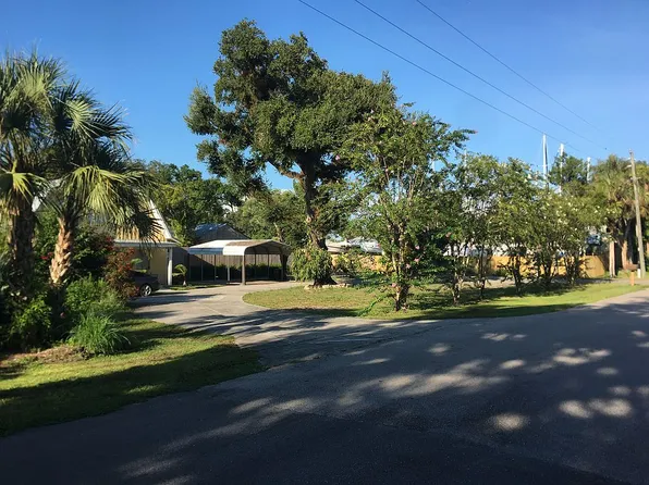 123 Riverbend Dr, Labelle, FL 33935