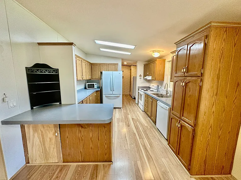 6304 Sundown Dr — Photo 7