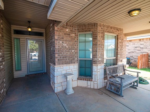 2nd image of 804 Nolan Ryan Dr