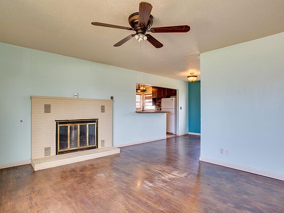 2nd image of 1901 S Hudson Dr