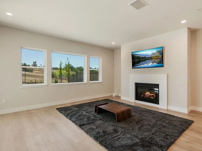 1342 Wheeler Peak Ct — Photo 12