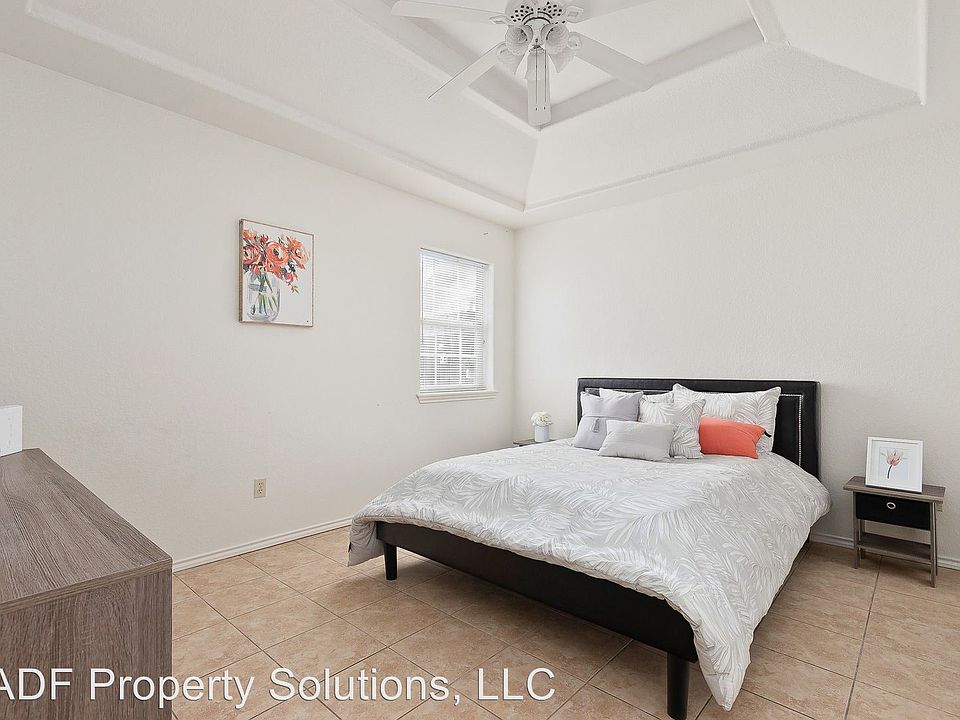 1st image of 2406 Kimberly Ln APT 1