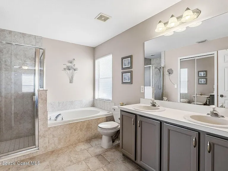 1015 Homewood Ave — Photo 5