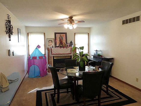 4th image of 2550 Apache Dr