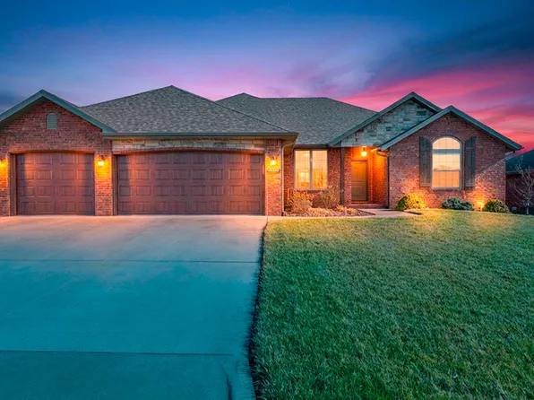 5636 S Cottonwood Drive, Battlefield, MO 65619
