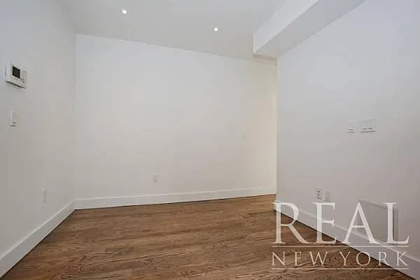 Rented by REAL New York | media 34