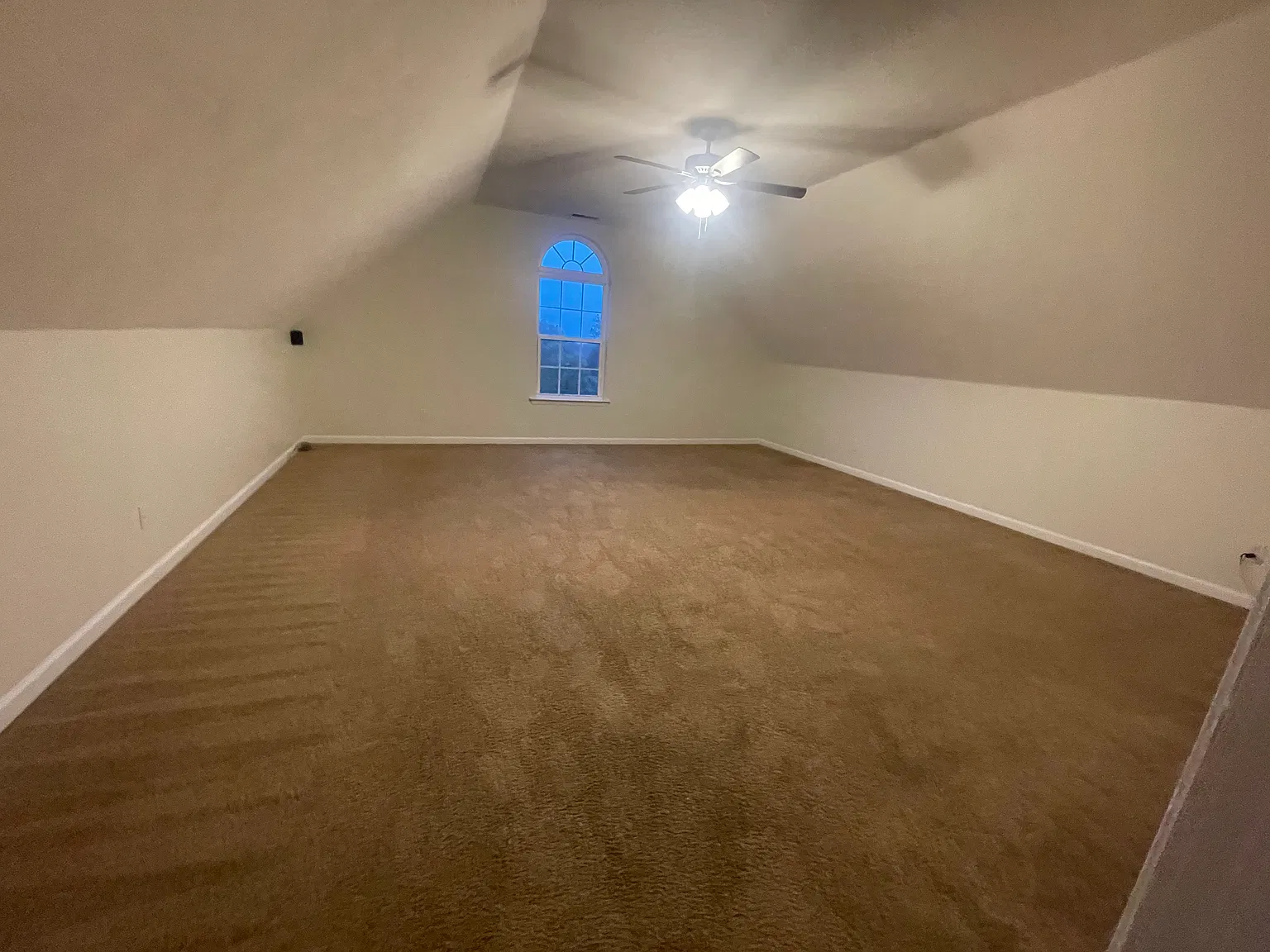 Mountain Breeze Ct, La Vergne — Photo 4