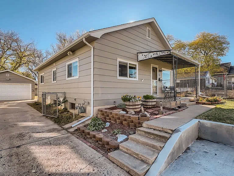 3550 S Emerson St — Photo 24