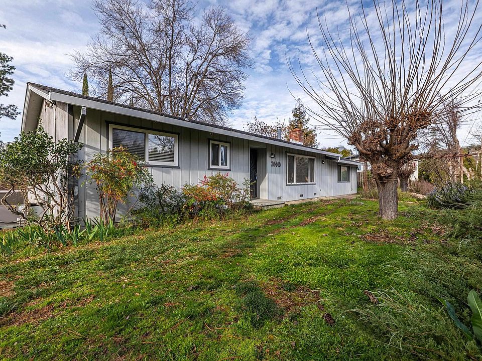 1st image of 20440 W Walnut Dr