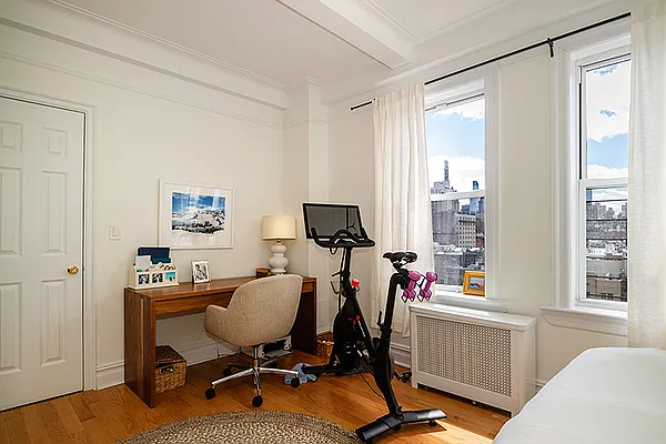 Rented by Compass | media 2