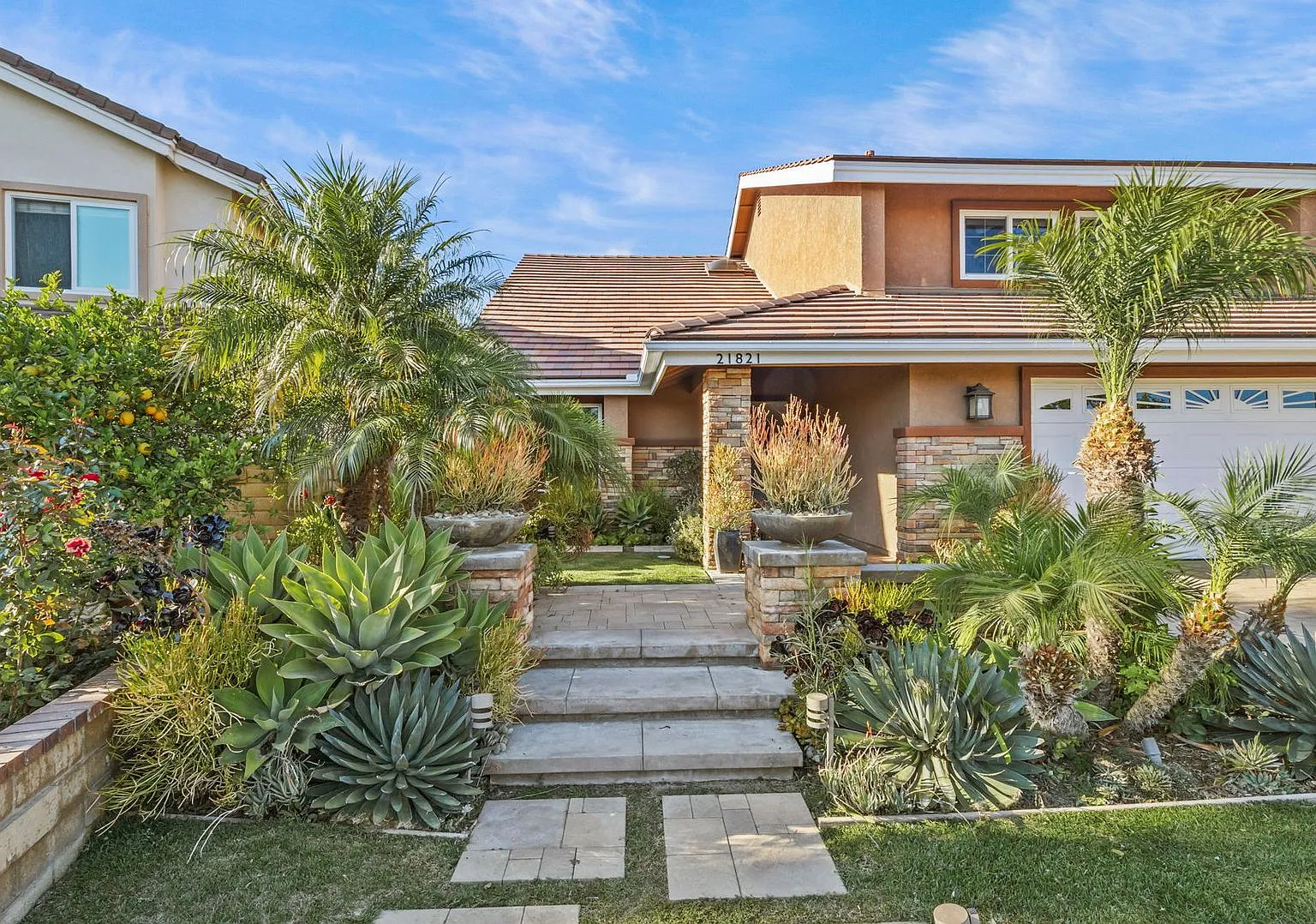 Gorgeous Mission Viejo home — Photo 2