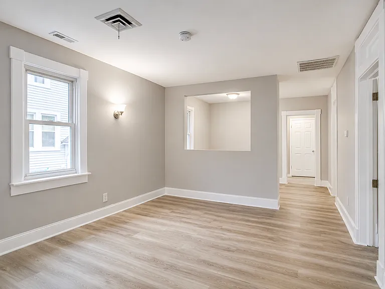 5 Homeland Ave — Photo 6