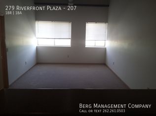279 Riverfront Plz #207, Waukesha, WI 53186