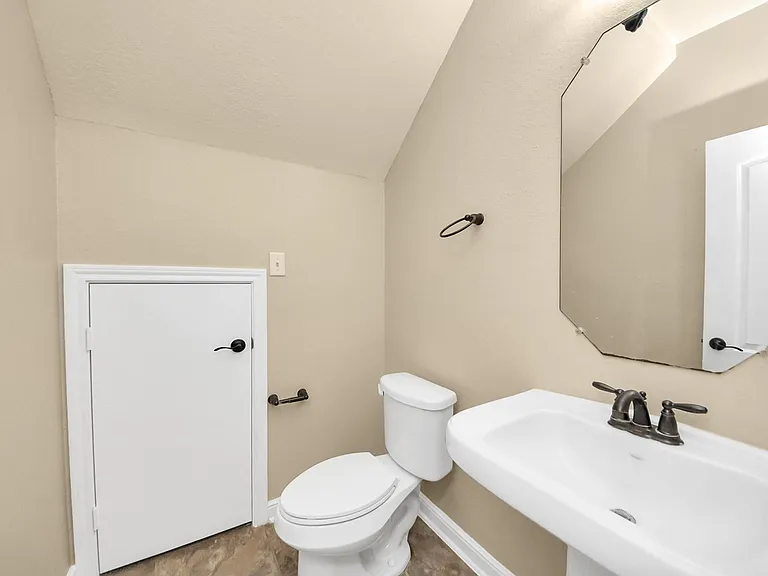 19126 Gaslamp Point Ct — Photo 42