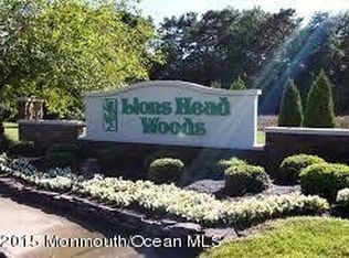 227 Cloverdale Dr, Lakewood, NJ 08701