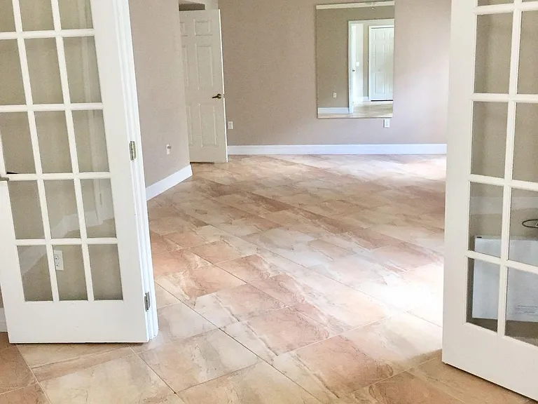 4650 Raintree Ridge Rd — Photo 2