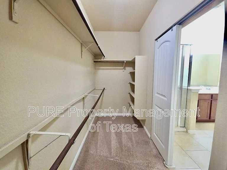 309 Epiphany Ln — Photo 10
