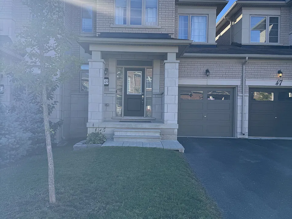 49 Mondial Cres