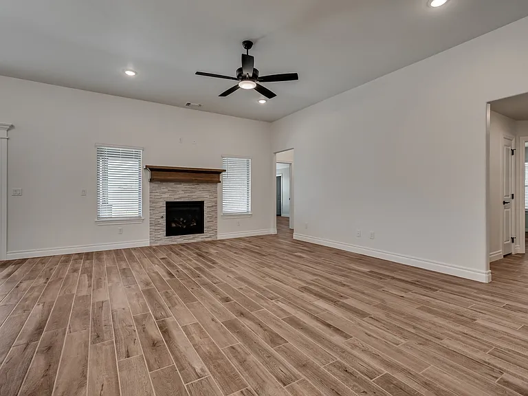 3241 Mangrove Dr — Photo 23