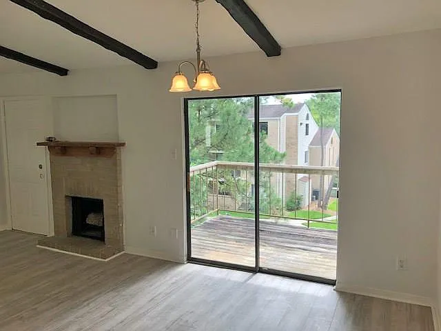 2 bed, 917 sqft, $1,200 — Photo 4