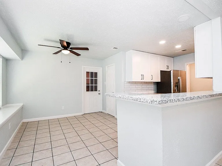 2622 Olympus Dr — Photo 5