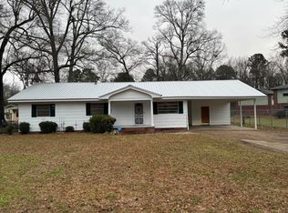 145 Jones St, Forest, MS 39074