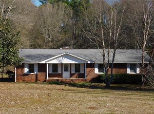 505 Hickory Ln, Pendleton, SC 29670