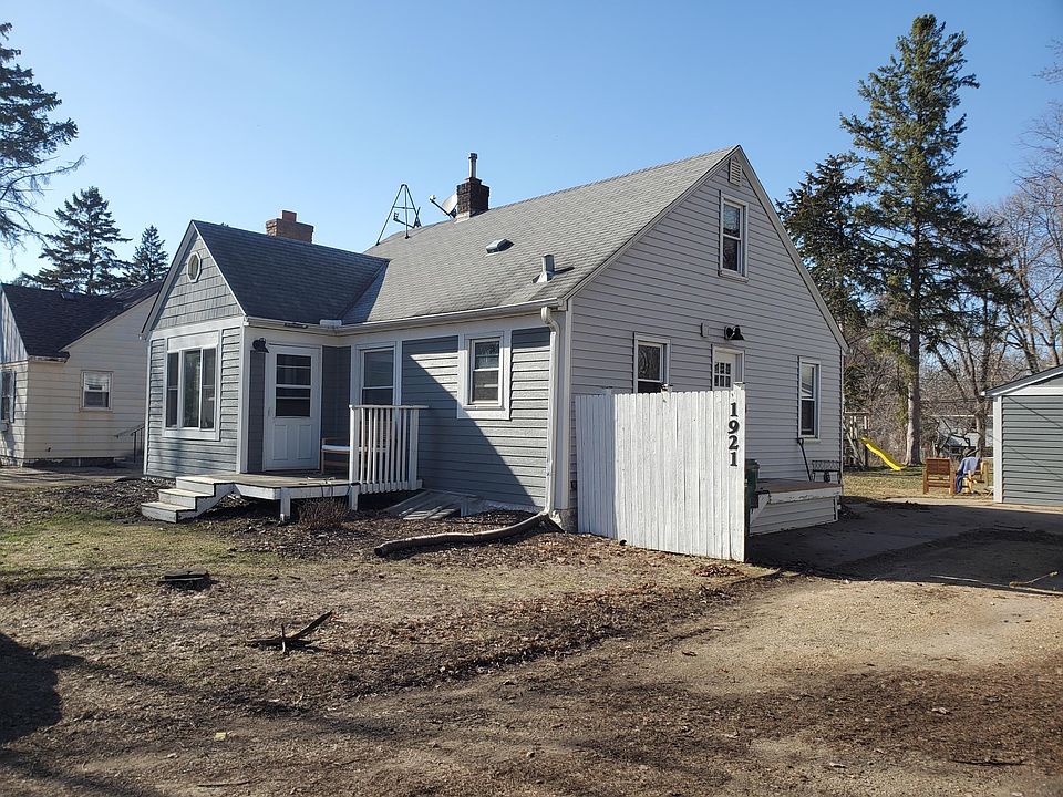 1st image of 1921 County Road D W