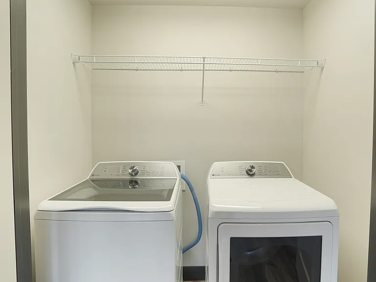 120 W 9th St #A — Photo 18