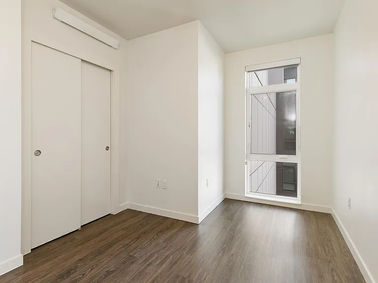101 Broadway, Live Here, Go Anywhere — Photo 20