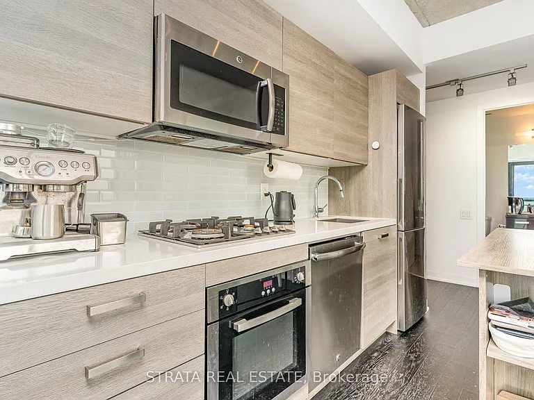 11 Charlotte St #2703 — Photo 4